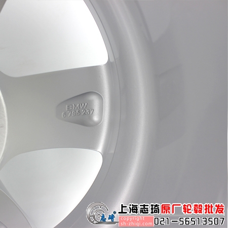宝马320 16寸原装正品拆车轮毂