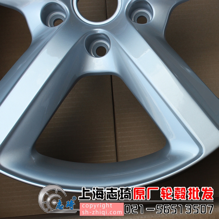 奥迪q7原装20寸拆车轮毂