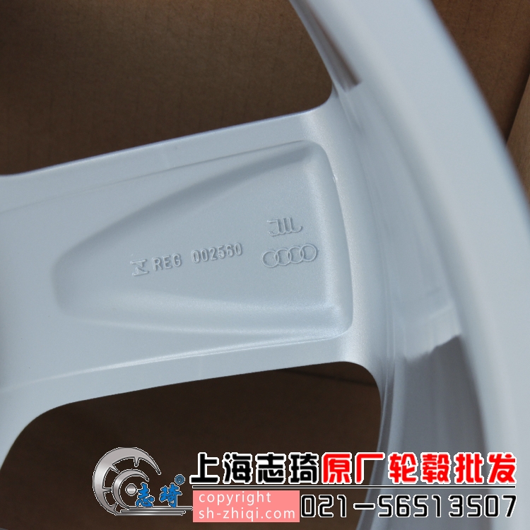 奥迪q7原装20寸拆车轮毂