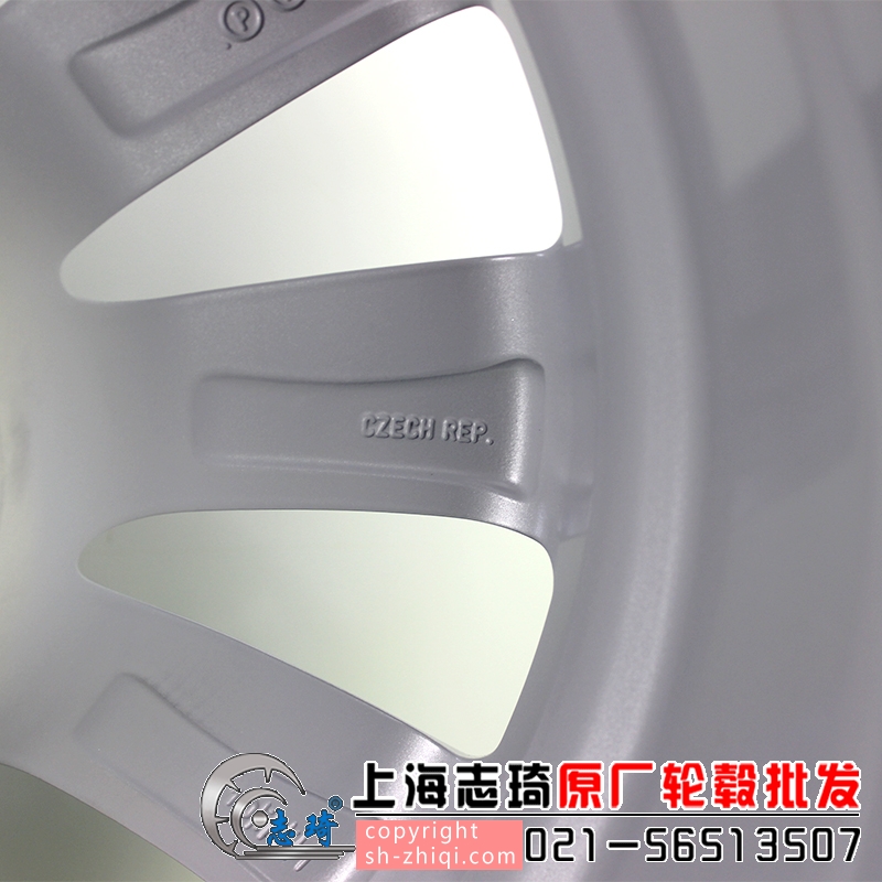 18寸二手宝马535li原装拆车轮毂