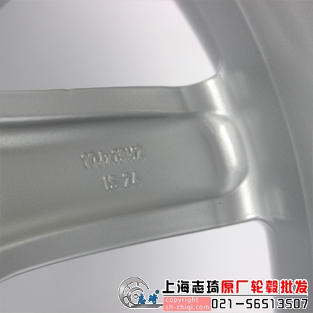 宝马老款7系二手19寸轮毂