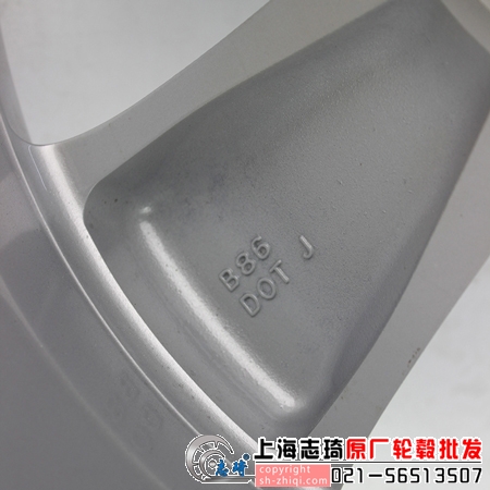17寸斯巴鲁二手正品轮毂