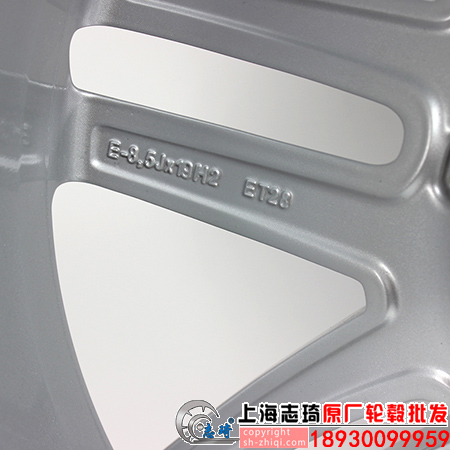 奥迪新款q7原装轮毂19寸