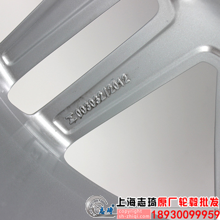奥迪新款q7原装轮毂19寸